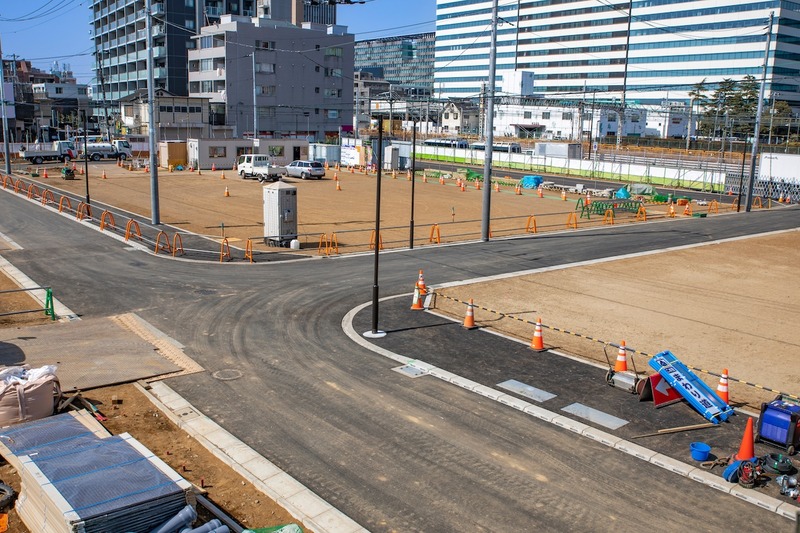 夏季休工中の工事現場